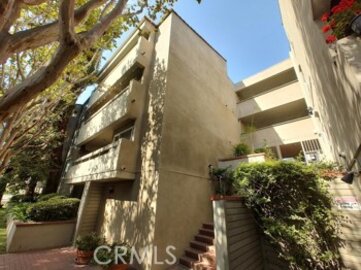 Impressive Newly Listed Greenfield East Condominium Located at 1888 Greenfield Avenue #301