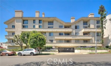 Stunning Newly Listed Westwood Oaks Condominium Located at 1663 Veteran Avenue #206